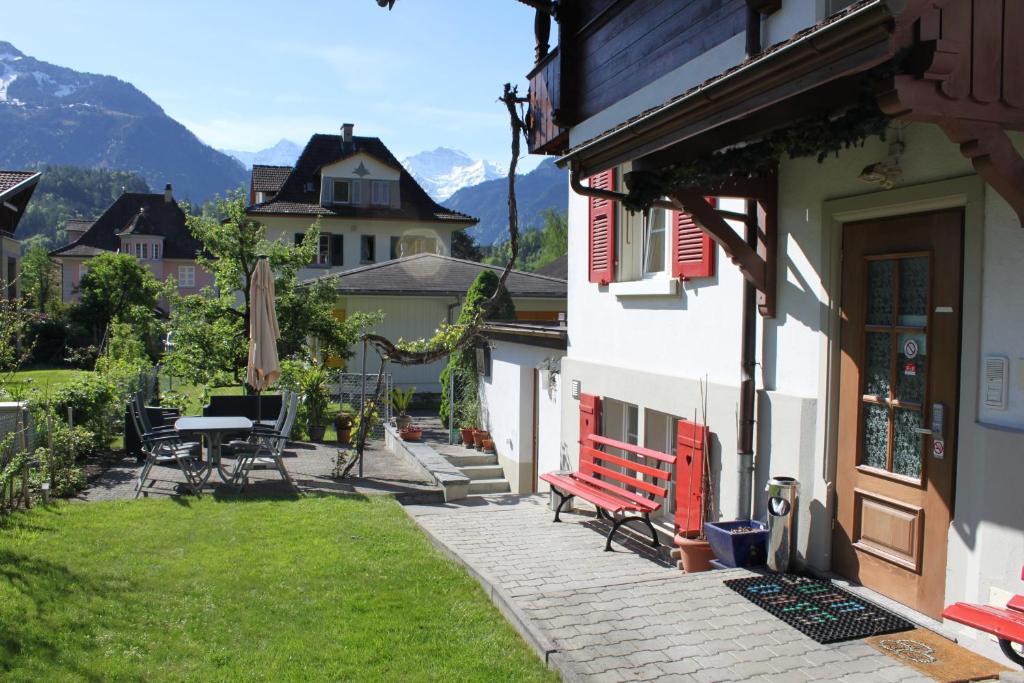 Adventure Guesthouse Interlaken Unterseen Екстер'єр фото
