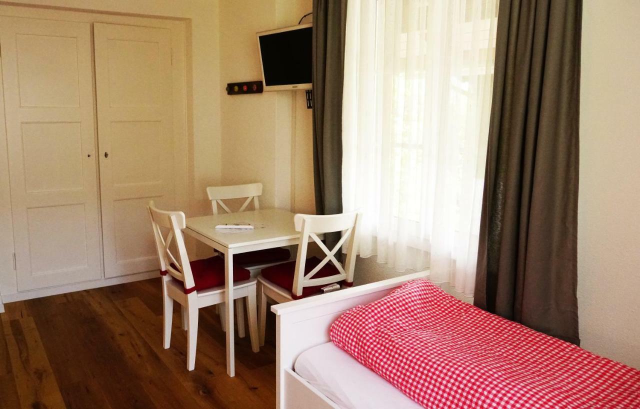 Adventure Guesthouse Interlaken Unterseen Екстер'єр фото